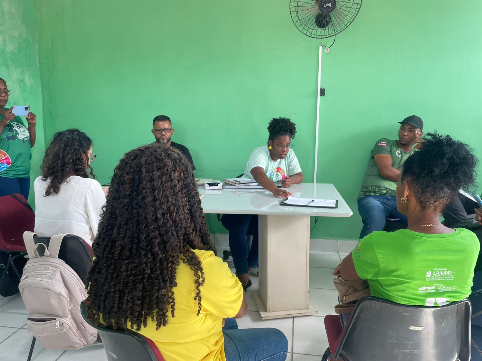 CAMA realiza reunião com cooperativas para definir destino de equipamentos do antigo convênio com o Governo da Bahia