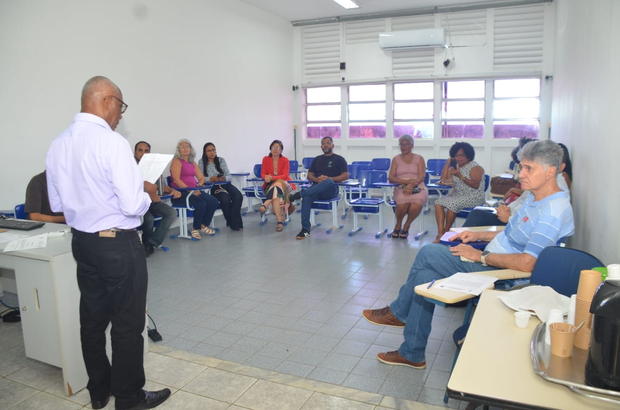 CAMA participa da entrega do certificado de Especialização ao Catador Jeronimo Bispo, da Coopmarc