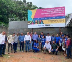 CAMA participa da entrega de galpão de triagem da Coocreja